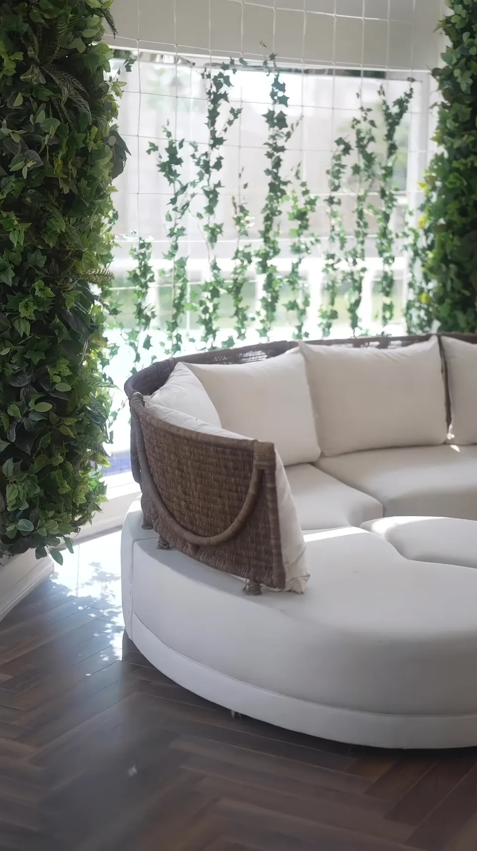 Built villa lounge