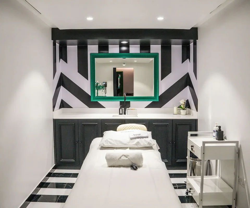 Built spa interior after the NUTRIHEAL by Alaa renaming, view 1
